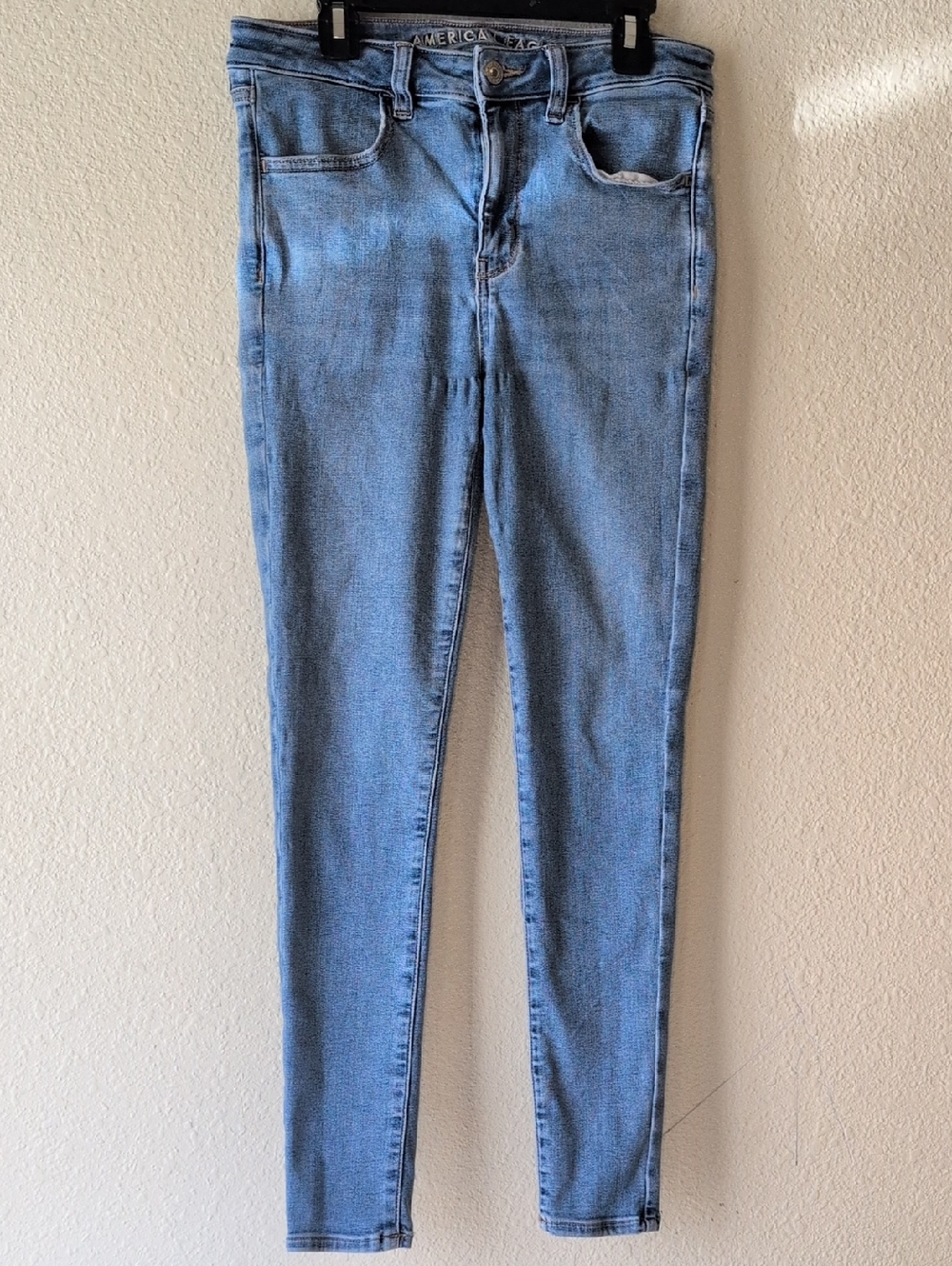 American Eagle Outfitters Light Wash High-Rise Skinny Jeans